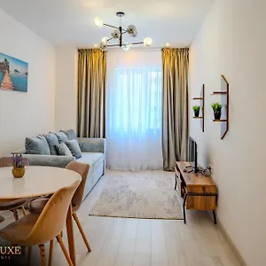 Yamaluxe - Silent & Primitive With Relaxing Area Apartament